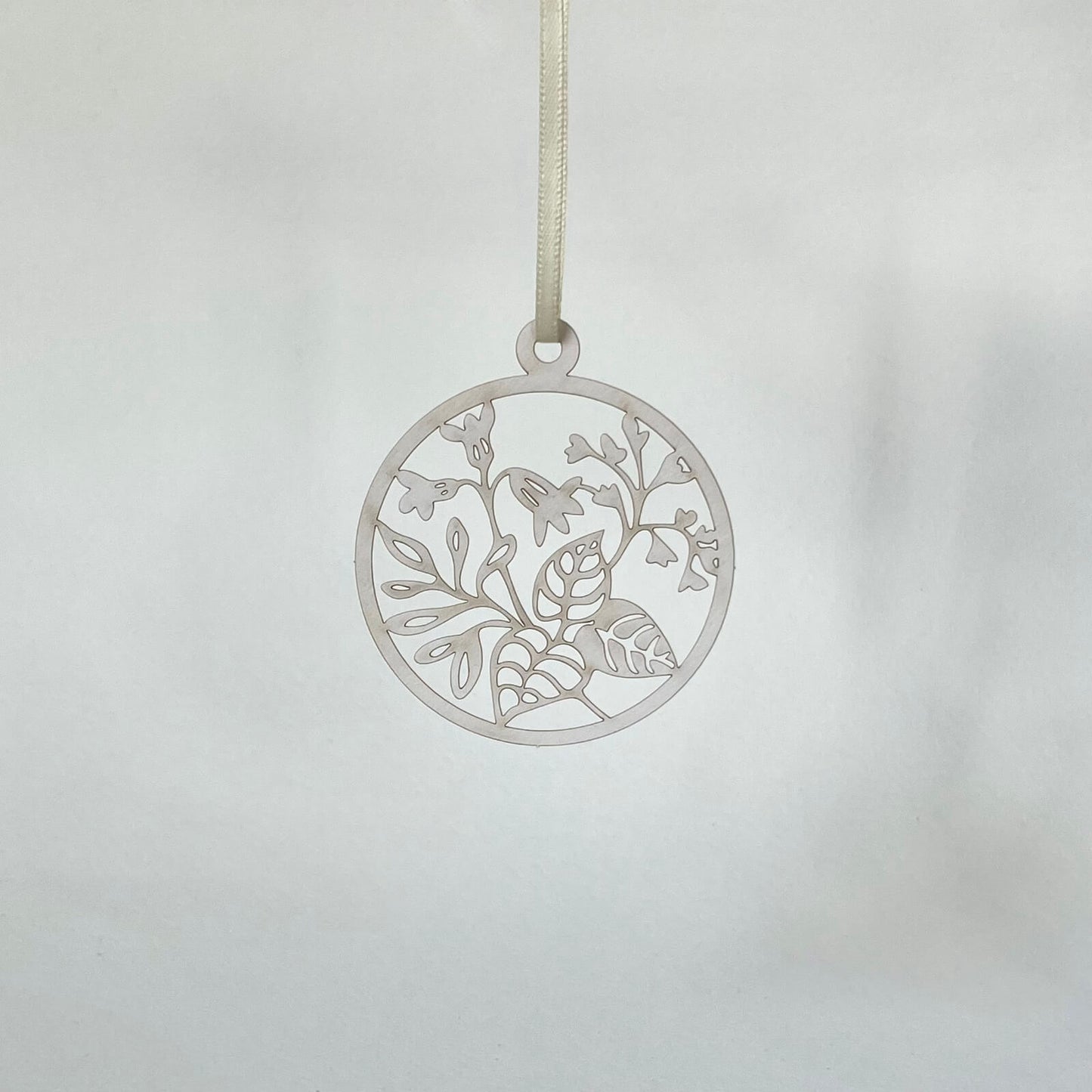 FS08 Filigraner Papierschmuck 'Blumenwiese' (Händler)