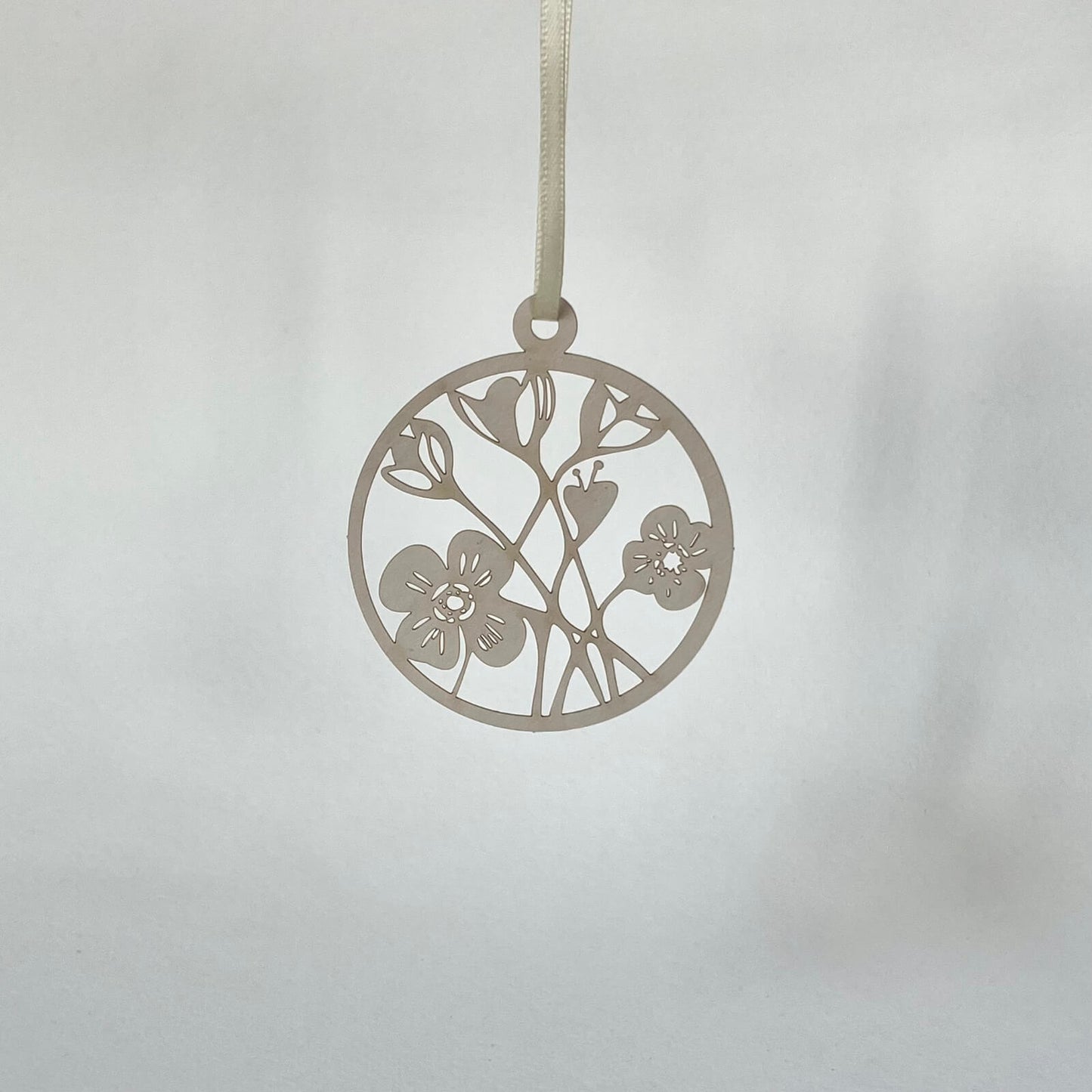 Filigraner Papierschmuck 'Rose'