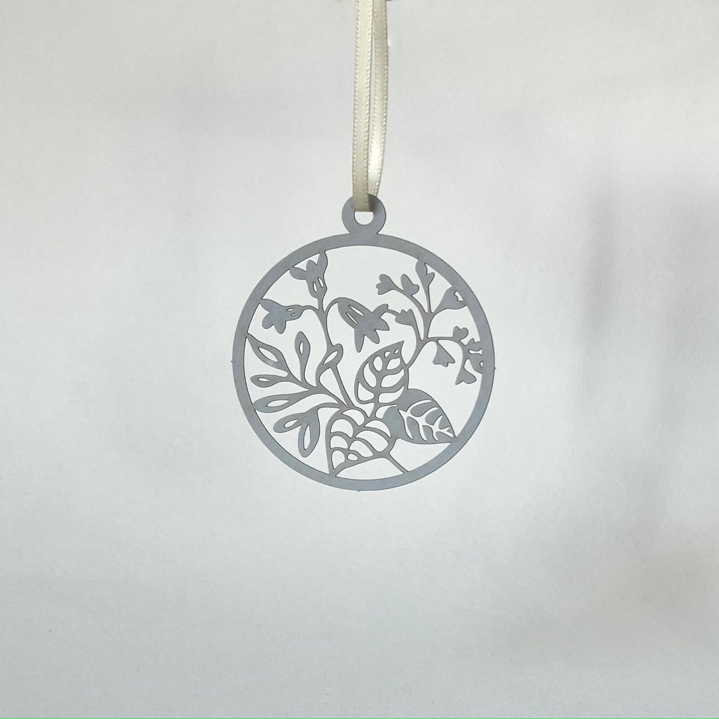 FS08 Filigraner Papierschmuck 'Blumenwiese' (Händler)