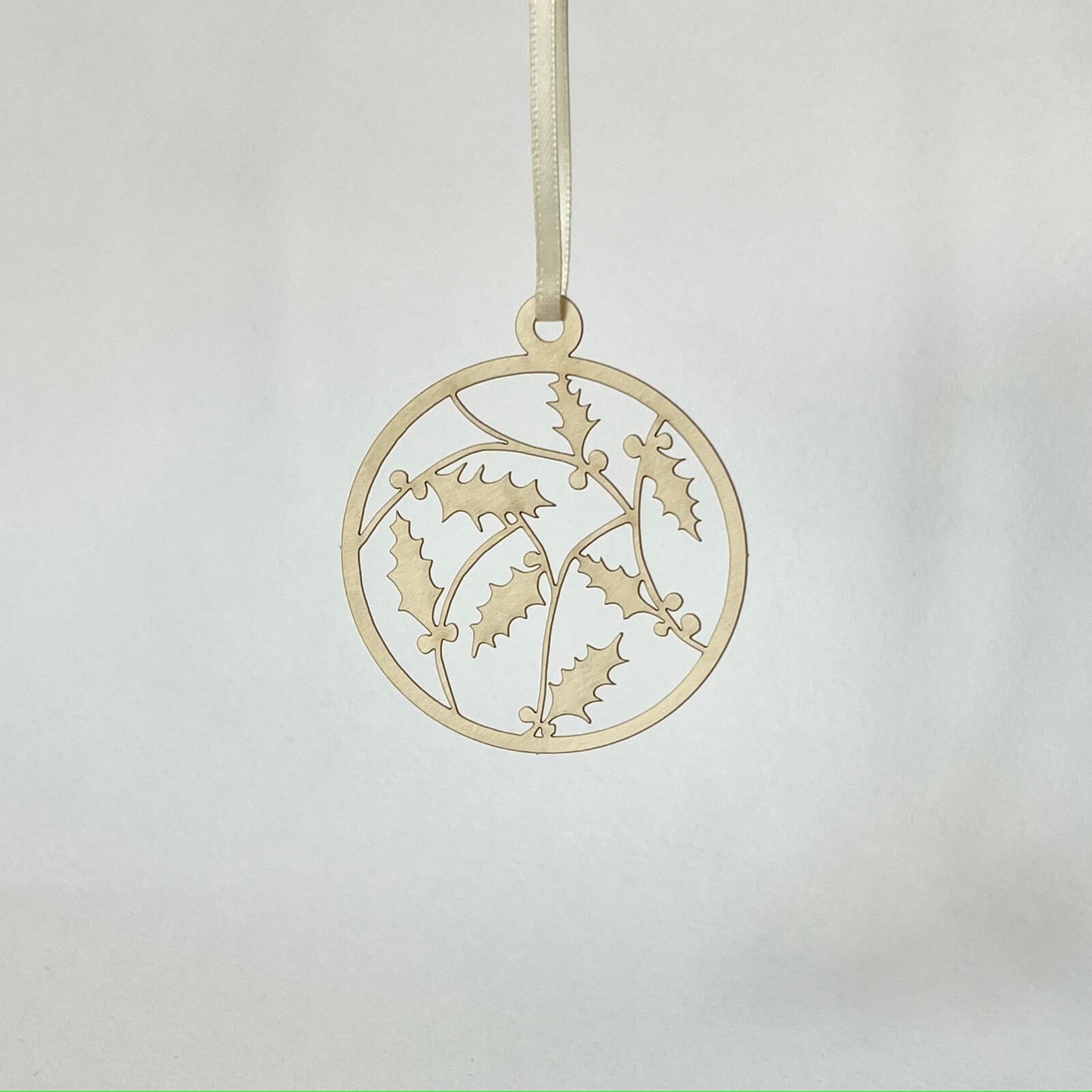 WS07 Filigraner Papierschmuck 'Ilex' (Händler)