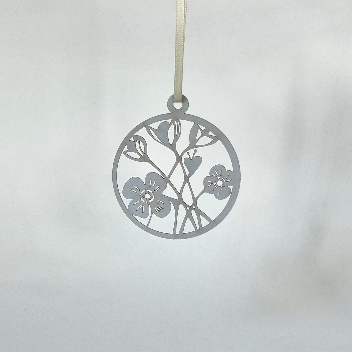 Filigraner Papierschmuck 'Rose'