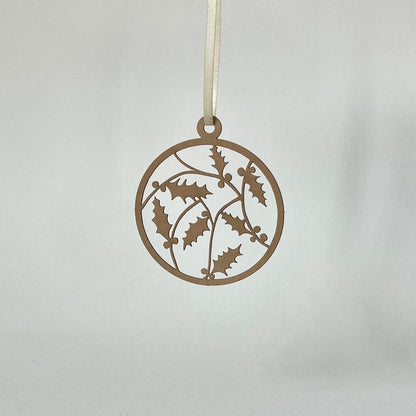 Filigraner Papierschmuck 'Ilex'