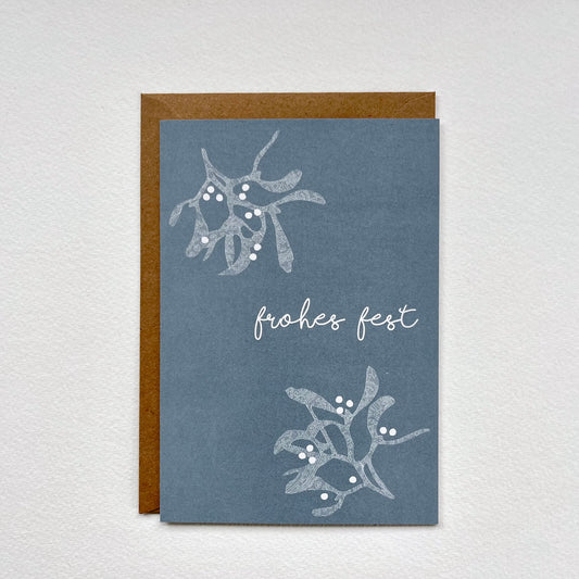 folding card mistletoe